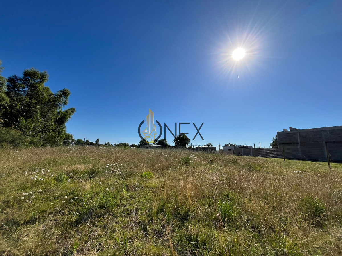 Terreno ID.3705 - Se vende terreno , en Estación Atlántida.