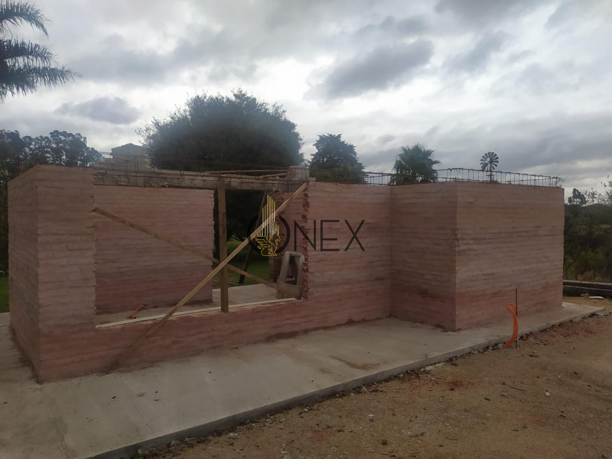 Terreno ID.3247 - venta gran lote con mejoras 7828 mtrs2