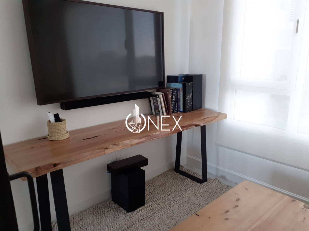 Apartamento ID.4489 - Venta apartamento de 2 dormitorios y 2 baños con amenities en primera línea de playa mansa.