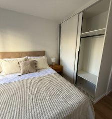 Venta apartamento de dos dormitorios en Tres Cruces