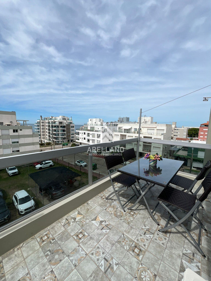 Apartamento ID.4418 - Venta Apartamento 2 Dormitorios - Punta del Este 