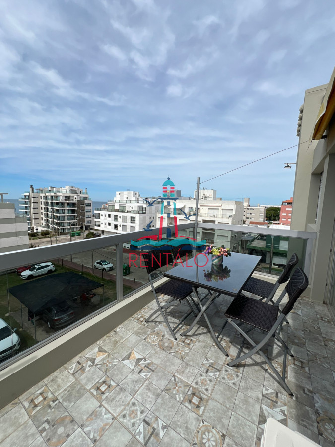 Apartamento ID.90 - Apartamento de 2 dormitorios en venta Punta del Este 