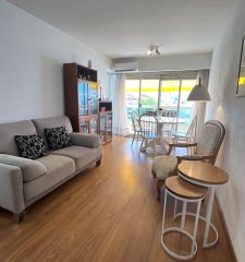 BAJO DE PRECIO!!! Apartamento 2 Dormitorios - Punta del Este