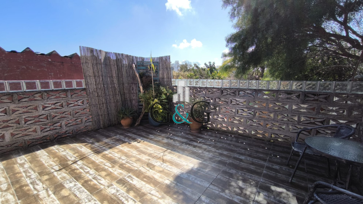 Casa ID.17 - BAJO DE PRECIO Casa 3 dormitorios y apartamento independiente - Buceo