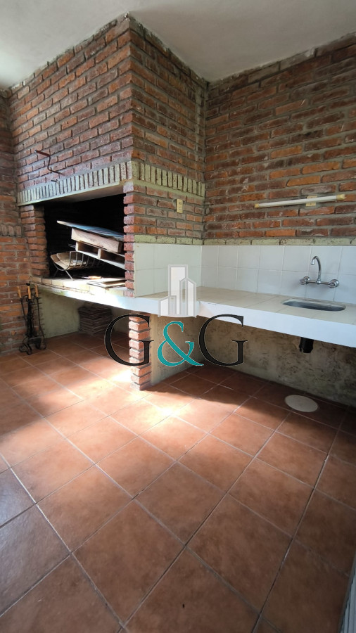 Casa ID.17 - BAJO DE PRECIO Casa 3 dormitorios y apartamento independiente - Buceo