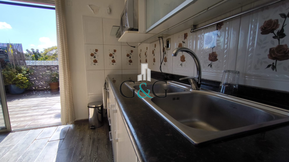 Casa ID.17 - BAJO DE PRECIO Casa 3 dormitorios y apartamento independiente - Buceo