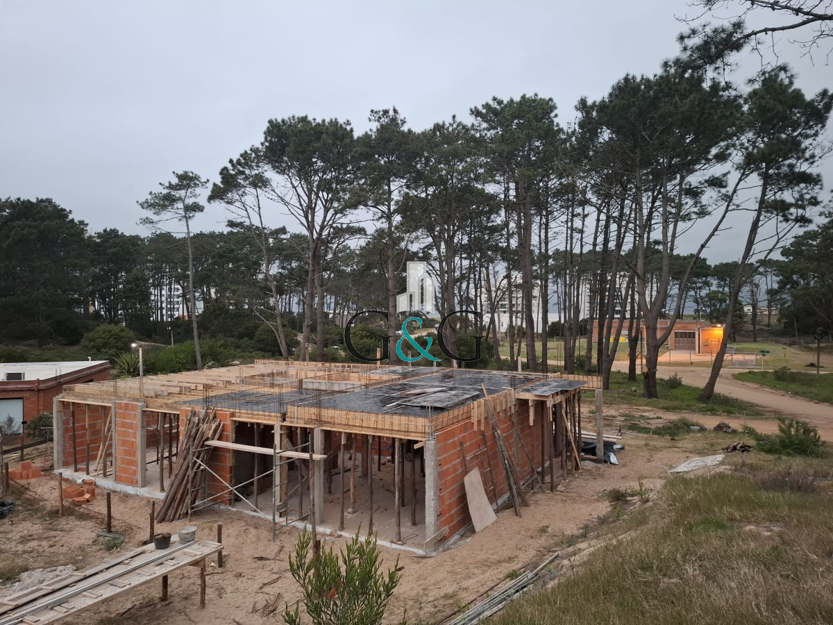 Casa ID.1 -  Casa en construcción - Punta Del Este  Punta Ballena 