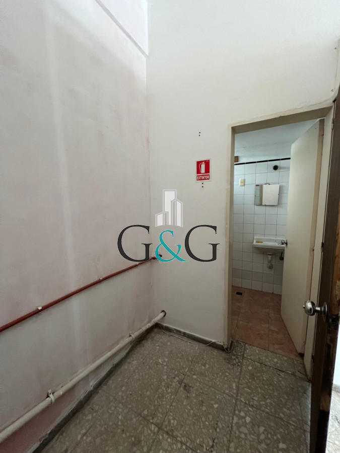 Local Comercial ID.74 - Local comercial multirubro - Buceo 