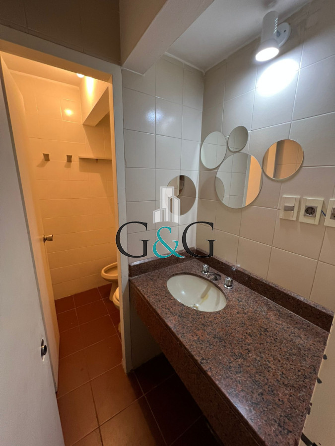 Oficina ID.79 - Oficina en alquiler - Ciudad Vieja