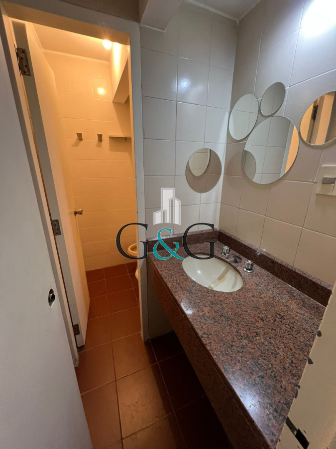 Oficina ID.79 - Oficina en alquiler - Ciudad Vieja