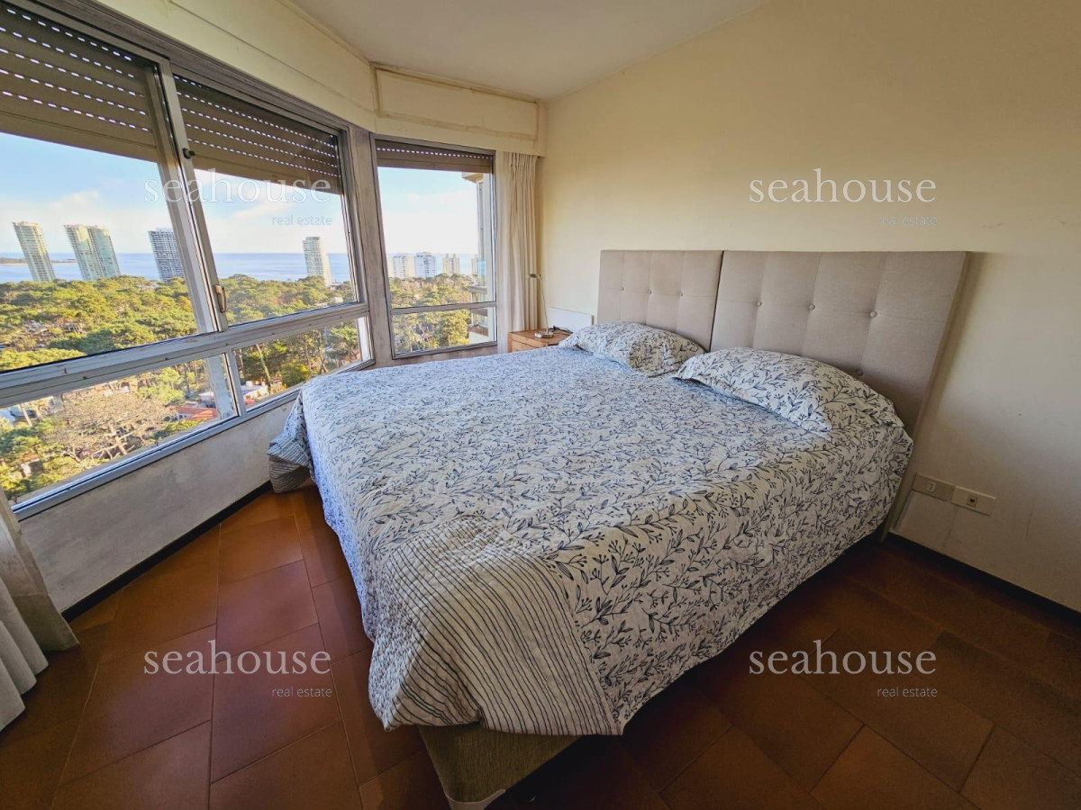 Apartamento Ref.1186 - Venta Apartamento Punta del Este Piso Alto Estupenda Vista y Amenities
