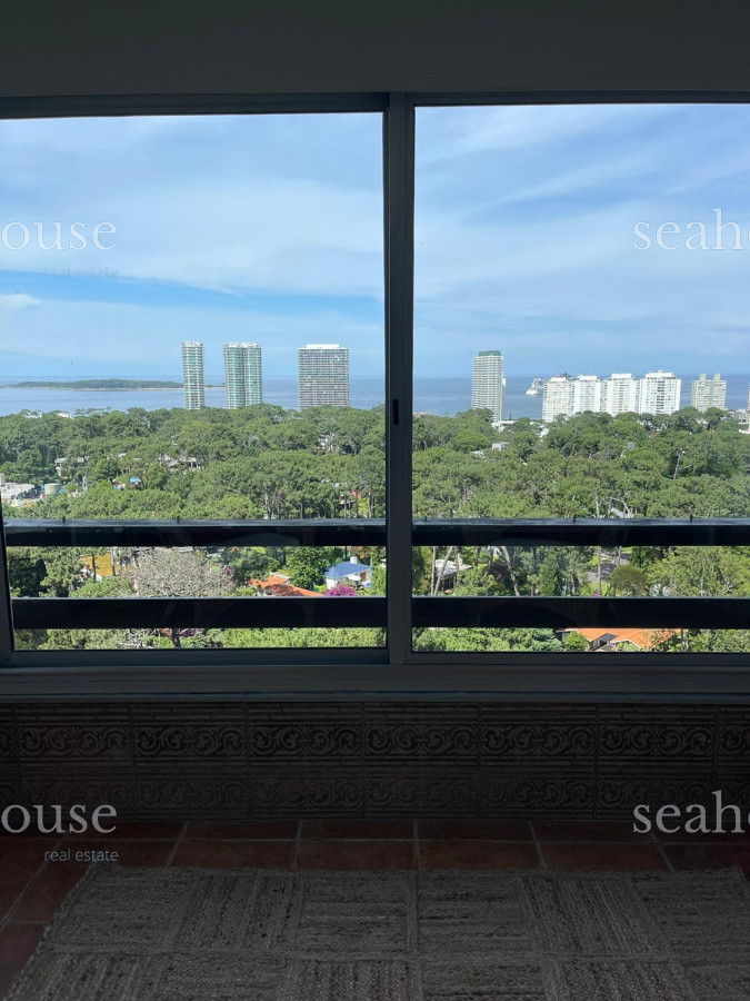Apartamento Ref.1186 - Venta Apartamento Punta del Este Piso Alto Estupenda Vista y Amenities