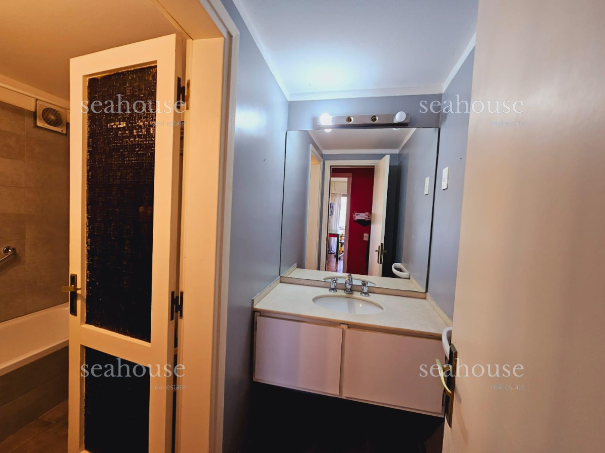 Apartamento Ref.1186 - Venta Apartamento Punta del Este Piso Alto Estupenda Vista y Amenities