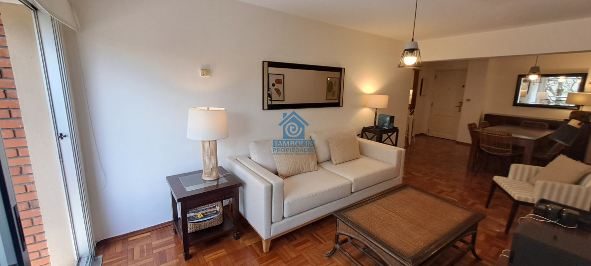 Apartamento ID.590 - Alquiler Apartamento Villa Biarritz Equipado totalmente 1 dorm Garage