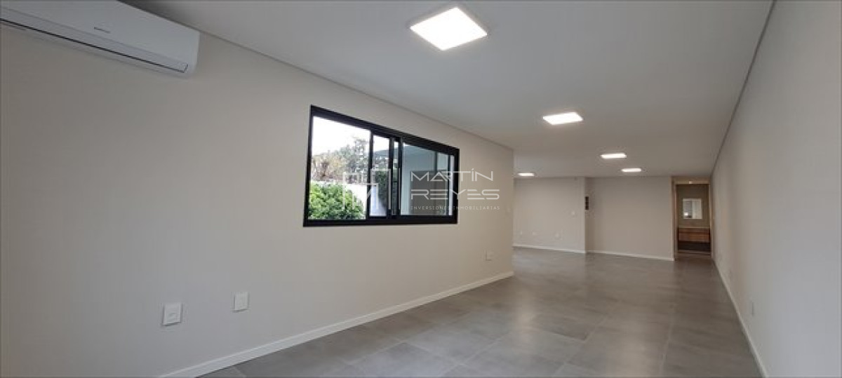 Oficina ID.1098 - Alquiler Oficina Carrasco Arocena Próximo Ideal Estudio Contable Escribanos  cod 1098