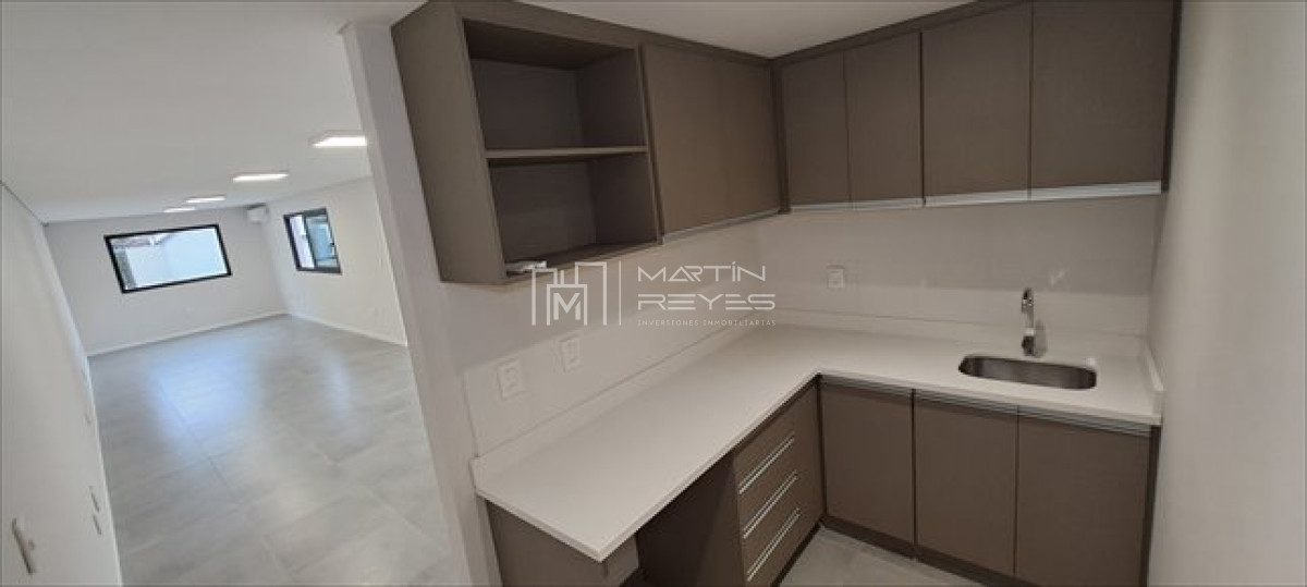 Oficina ID.1098 - Alquiler Oficina Carrasco Arocena Próximo Ideal Estudio Contable Escribanos  cod 1098
