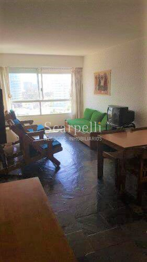 Apartamento ID.10119 - Apartamento de un dormitorio con vista a La Mansa Piscina Climatizada Servicio de Mucama y Garaje