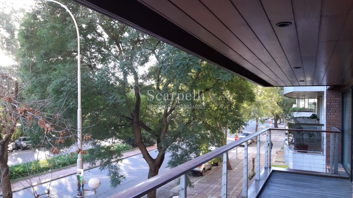 Apartamento ID.10429 - Amplio apartamento de categoría frente al Club de Golf