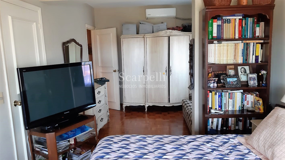 Apartamento ID.10556 - Amplio apartamento en Edificio Clásico de Carrasco con la mejor vista