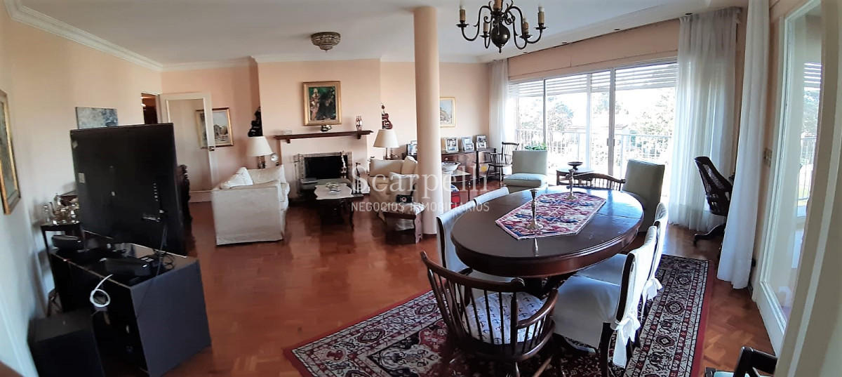 Apartamento ID.10556 - Amplio apartamento en Edificio Clásico de Carrasco con la mejor vista