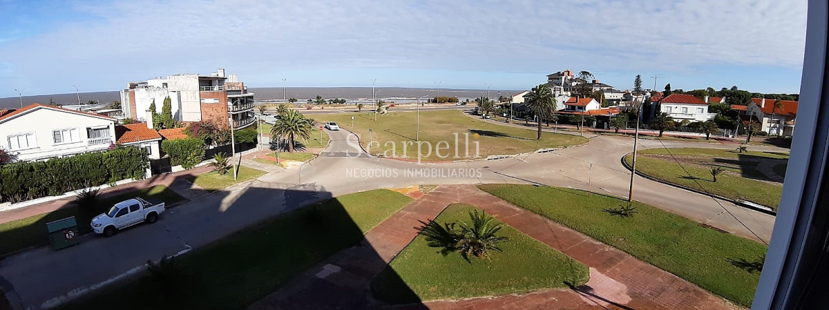 Apartamento ID.10556 - Amplio apartamento en Edificio Clásico de Carrasco con la mejor vista