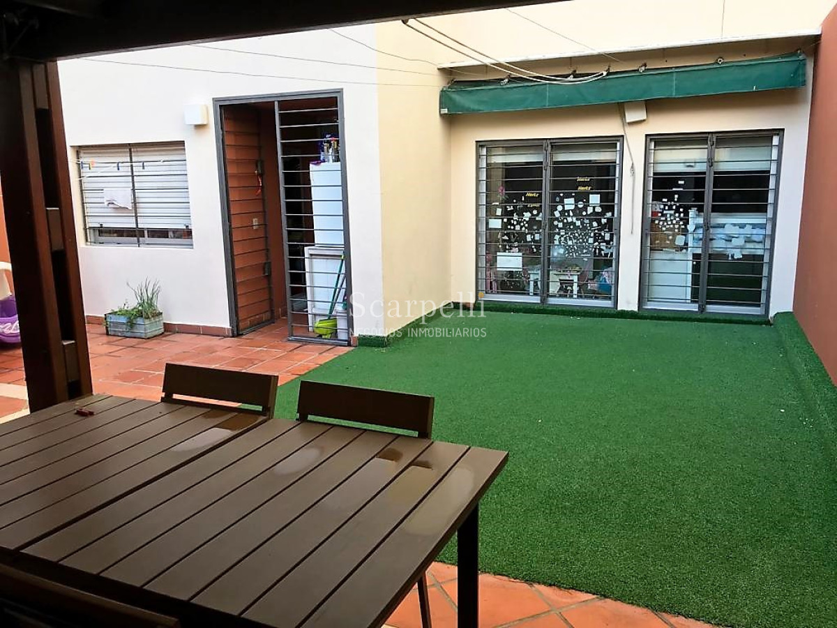 Apartamento ID.10664 - Planta Baja Próximo Rambla Impecable Calef & Portería Todo Doble Ventana y Buen Desahogo con Barbacoa