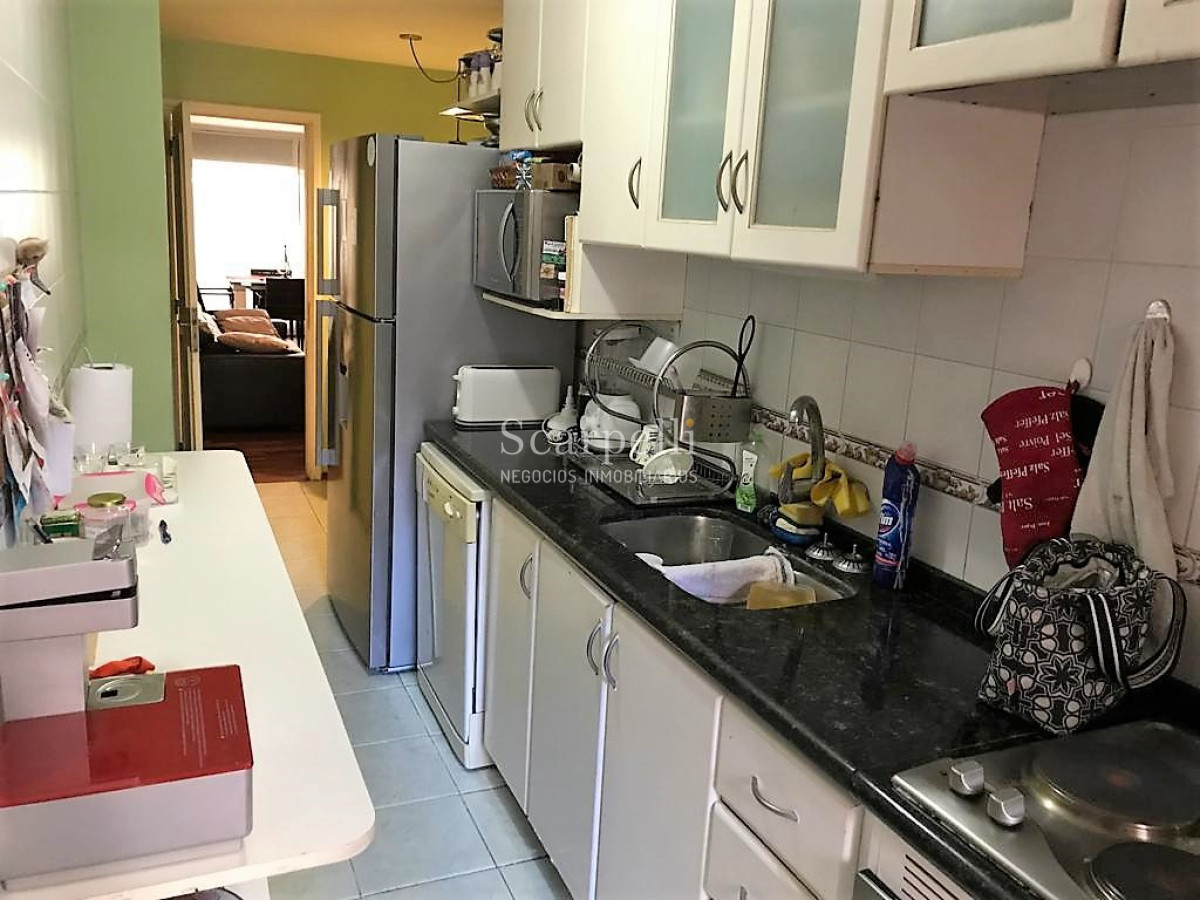 Apartamento ID.10664 - Planta Baja Próximo Rambla Impecable Calef & Portería Todo Doble Ventana y Buen Desahogo con Barbacoa