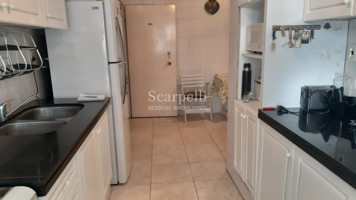 Apartamento ID.12147 - Edificio de Categoría  con vista a la Isla de Lobos, Isla Gorriti y Puerto de Punta del Este