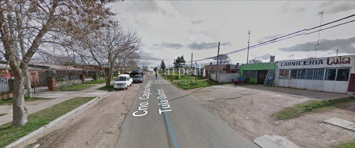 Apartamento ID.12773 - Inmejorable Renta en Piedras Blancas distribuída en 2 locales + Monoambiente + Galpón con patio y 2 oficinas.