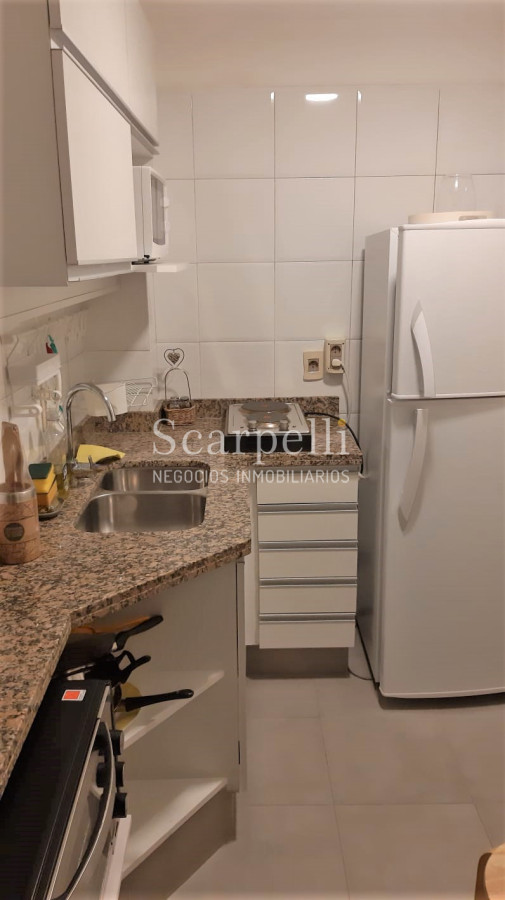 Apartamento ID.12838 - Alquiler Apartamento Rambla Pocitos piso alto equipado 1 dormitorio con garage