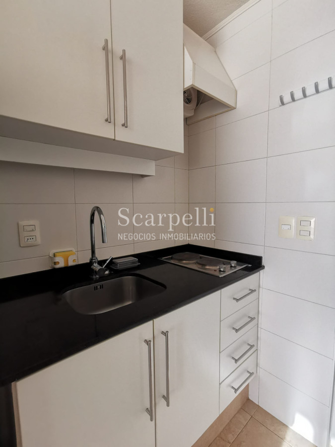 Apartamento ID.12898 - Punta Carretas muy proximo a la Rambla,  Club de Golf y Shopping Punta Carretas Piso Alto totalmente equipado