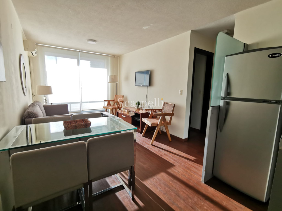 Apartamento ID.12898 - Punta Carretas muy proximo a la Rambla,  Club de Golf y Shopping Punta Carretas Piso Alto totalmente equipado