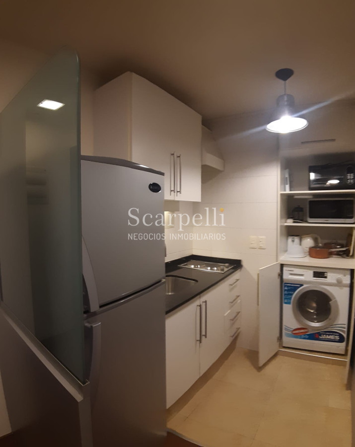 Apartamento ID.12898 - Punta Carretas muy proximo a la Rambla,  Club de Golf y Shopping Punta Carretas Piso Alto totalmente equipado