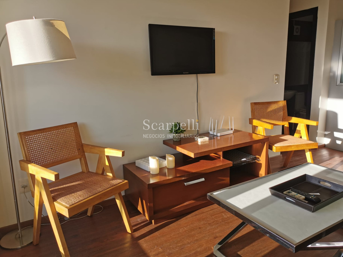 Apartamento ID.12898 - Punta Carretas muy proximo a la Rambla,  Club de Golf y Shopping Punta Carretas Piso Alto totalmente equipado