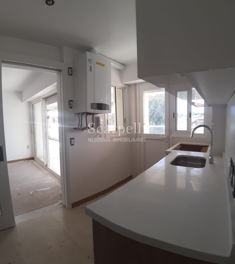 Apartamento ID.12918 - Estrene en Carrasco Apartamento de excelente calidad con amplios espacios verdes y la mejor orientación Norte con todo el Sol