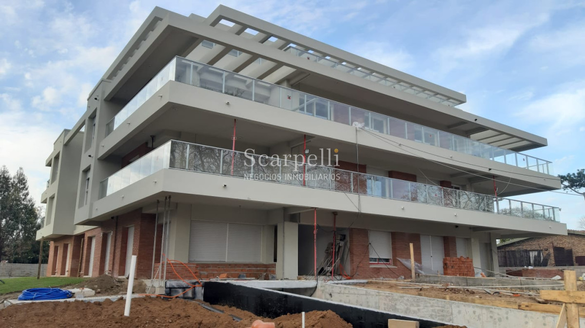 Apartamento ID.12918 - Estrene en Carrasco Apartamento de excelente calidad con amplios espacios verdes y la mejor orientación Norte con todo el Sol