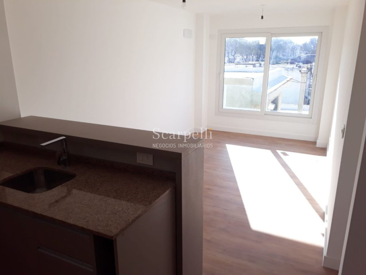 Apartamento ID.13331 - Apartamento 1 dormitorio en Edificio Latius Malvín a pasos de Rambla