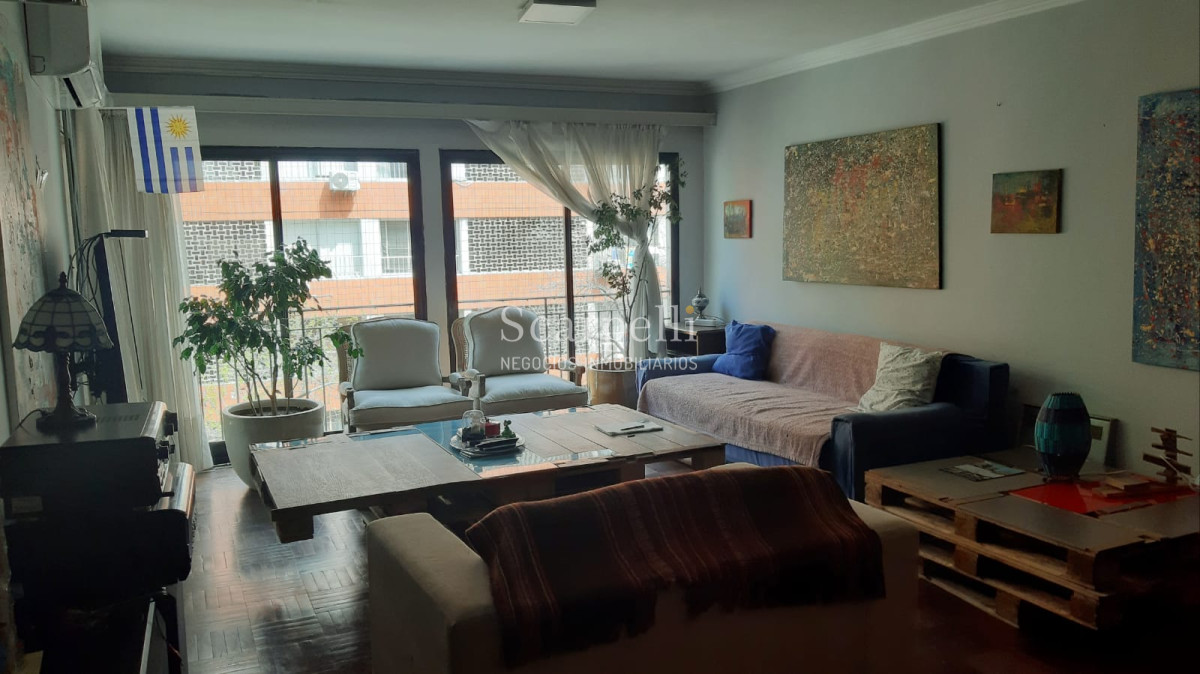 Apartamento ID.13393 - Apartamento Pocitos proximo Rambla: Guayaqui y Berro: 4 dormitorios + 3 baños + garage y Terraza