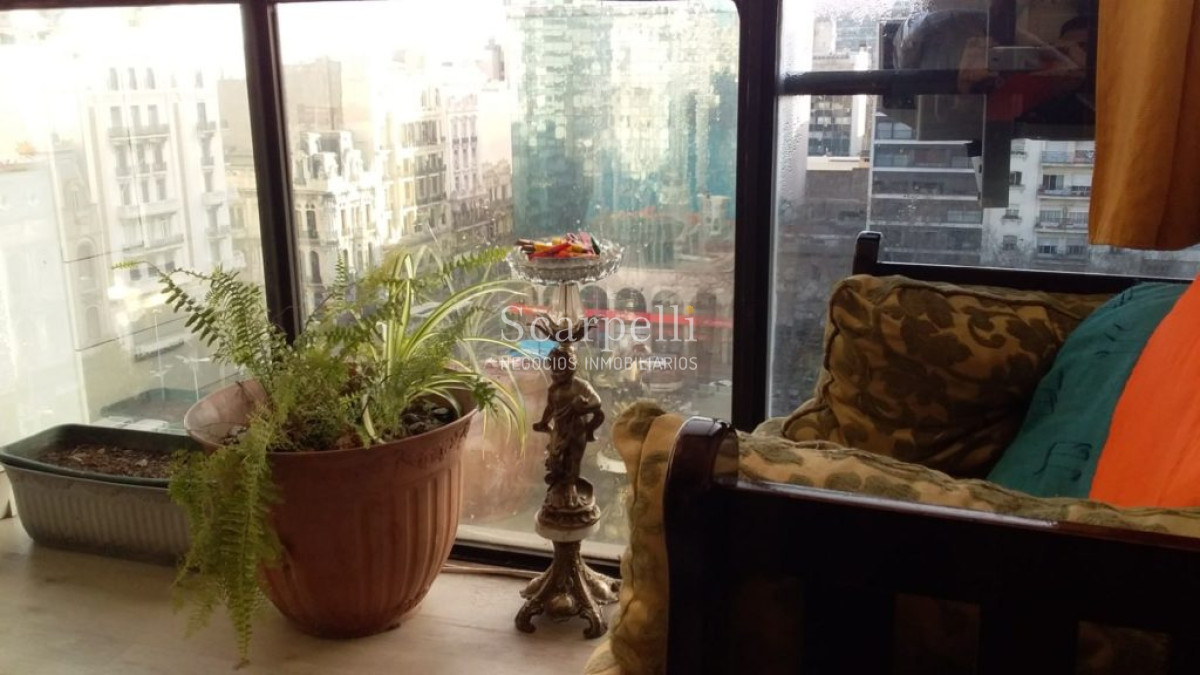 Apartamento ID.14583 - Monoambiente Totalmente equipado en Piso Alto frente a Plaza del Entrevero y a mts. de nuestra principal Avenida.