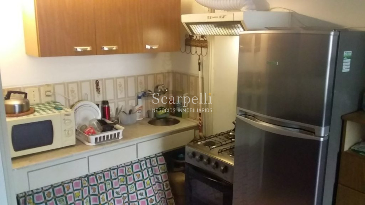 Apartamento ID.14583 - Monoambiente Totalmente equipado en Piso Alto frente a Plaza del Entrevero y a mts. de nuestra principal Avenida.