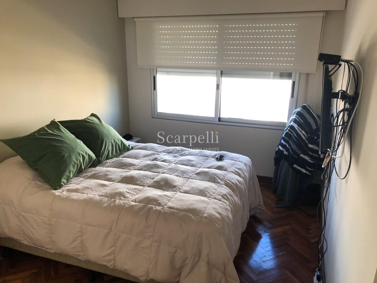 Apartamento ID.14660 - Apartamento en Malvín Céntrico : Orinoco y Estrázulas 2 dormitorios y 2 baños + Cochera todo a nuevo.-