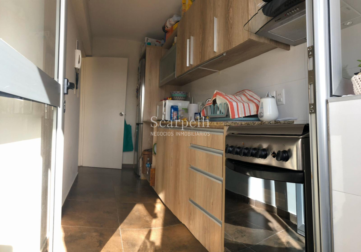 Apartamento ID.14660 - Apartamento en Malvín Céntrico : Orinoco y Estrázulas 2 dormitorios y 2 baños + Cochera todo a nuevo.-