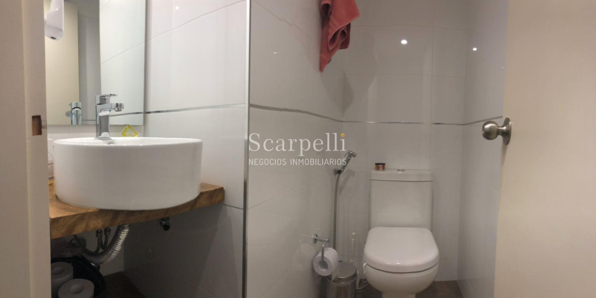 Apartamento ID.14660 - Apartamento en Malvín Céntrico : Orinoco y Estrázulas 2 dormitorios y 2 baños + Cochera todo a nuevo.-