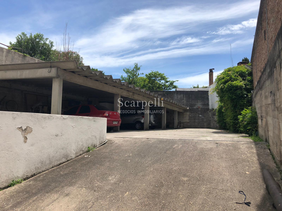 Apartamento ID.14660 - Apartamento en Malvín Céntrico : Orinoco y Estrázulas 2 dormitorios y 2 baños + Cochera todo a nuevo.-