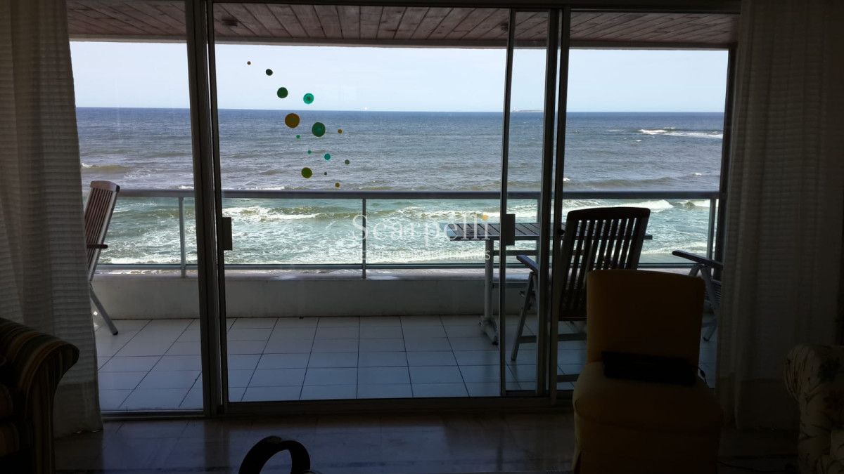 Apartamento ID.14776 - Apartamento en primerísima línea frente a El Emir en plena Península edificio con muy pocos co -propietarios.-
