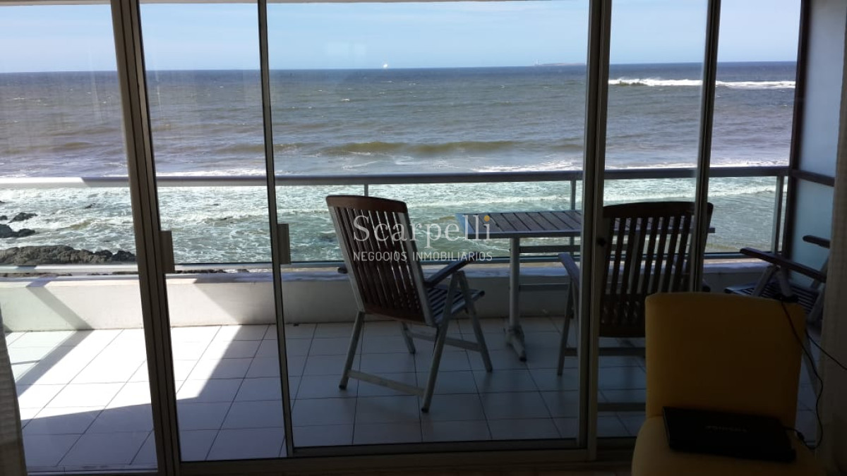 Apartamento ID.14776 - Apartamento en primerísima línea frente a El Emir en plena Península edificio con muy pocos co -propietarios.-