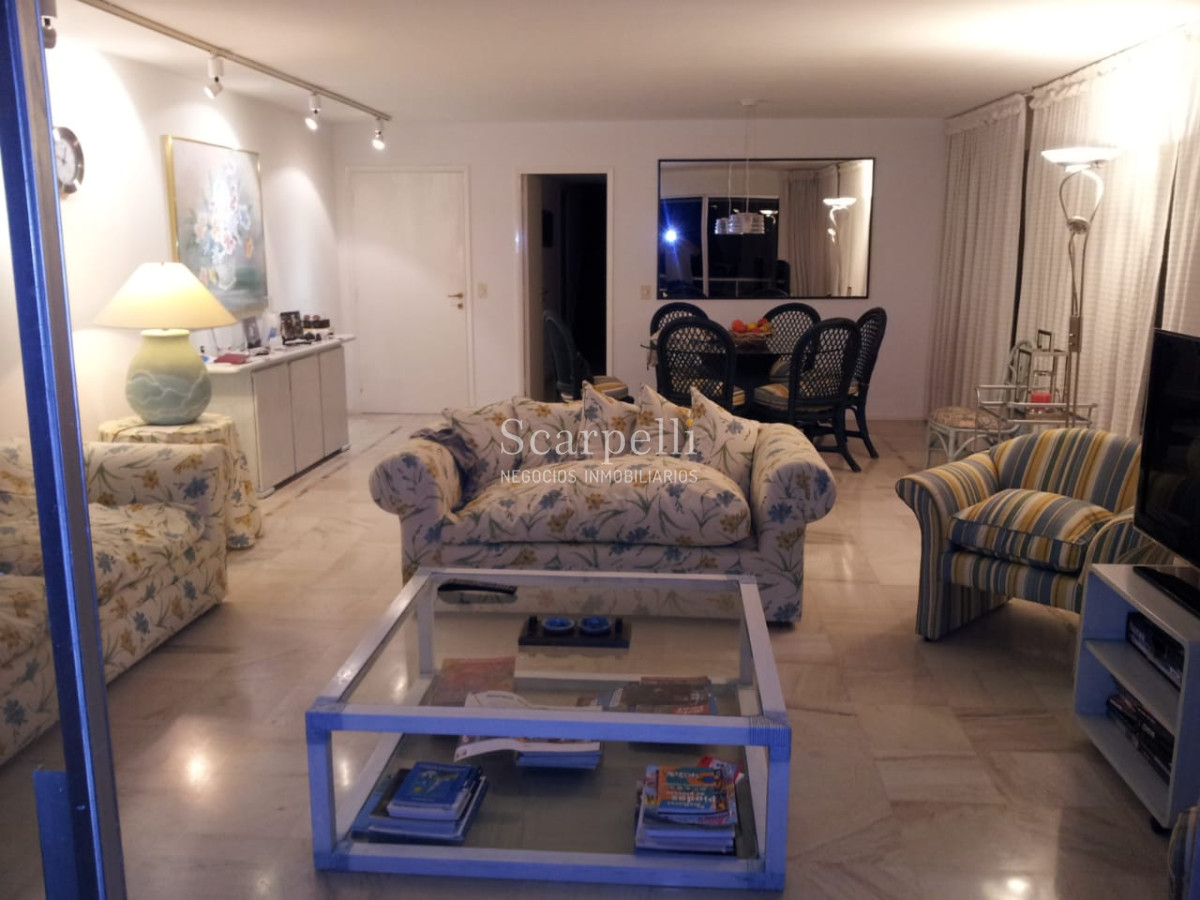 Apartamento ID.14776 - Apartamento en primerísima línea frente a El Emir en plena Península edificio con muy pocos co -propietarios.-