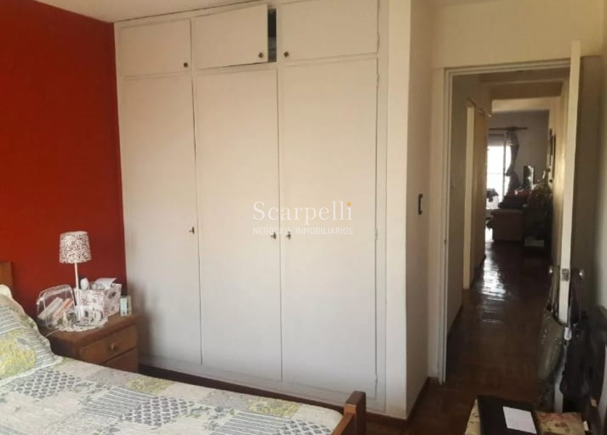 Apartamento ID.14951 - Apartamento en Piso Alto con excelente Vista  a mts. de 18 de Julio y Obelisco.-