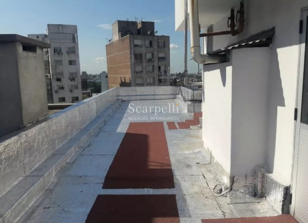 Apartamento ID.14951 - Apartamento en Piso Alto con excelente Vista  a mts. de 18 de Julio y Obelisco.-