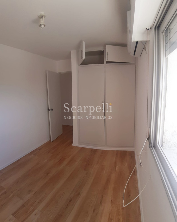 Apartamento ID.14951 - Apartamento en Piso Alto con excelente Vista  a mts. de 18 de Julio y Obelisco.-